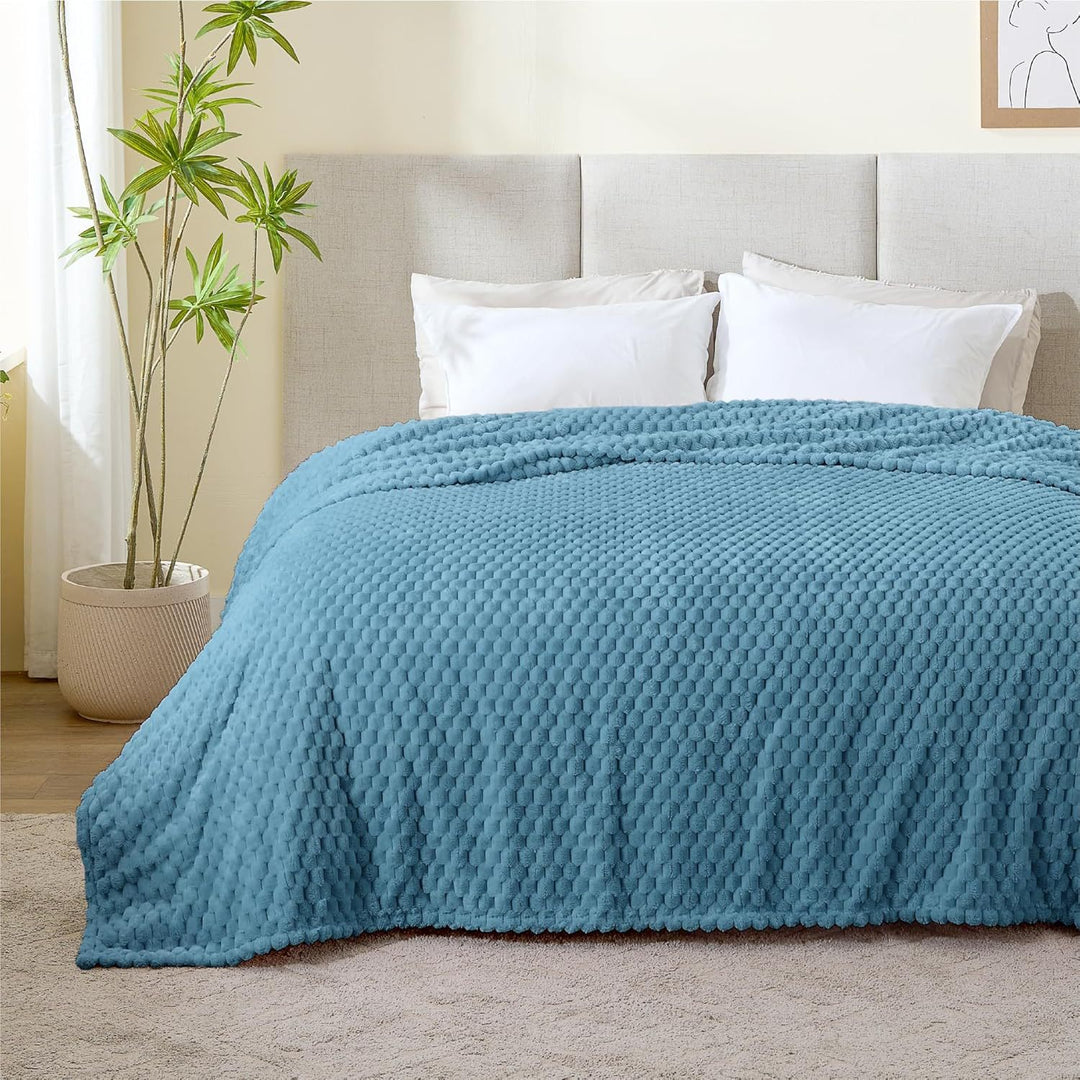 Plush Textured Throw Blanket