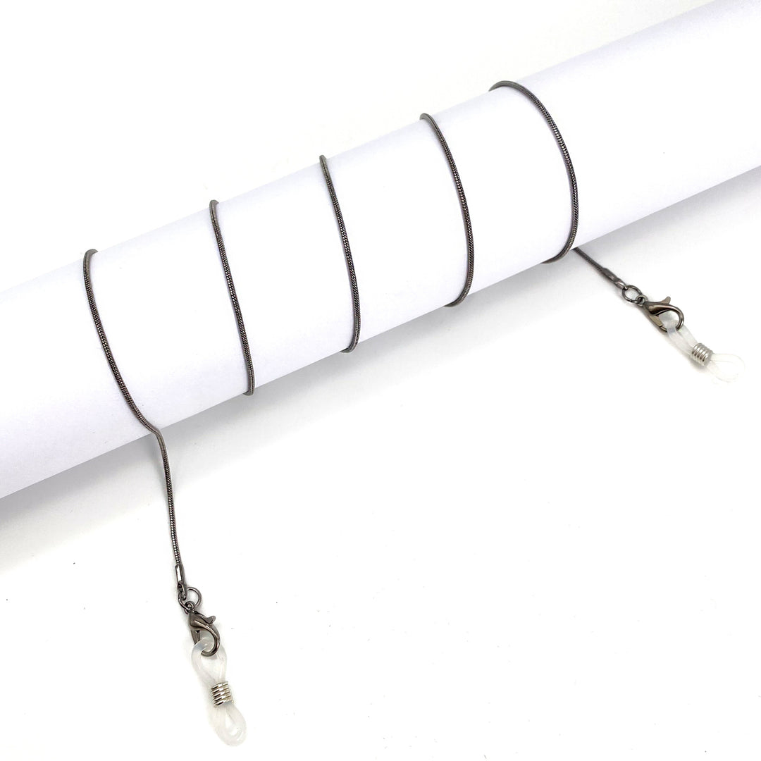 Sleek Eyewear Retainer with Secure Clips Kalsten