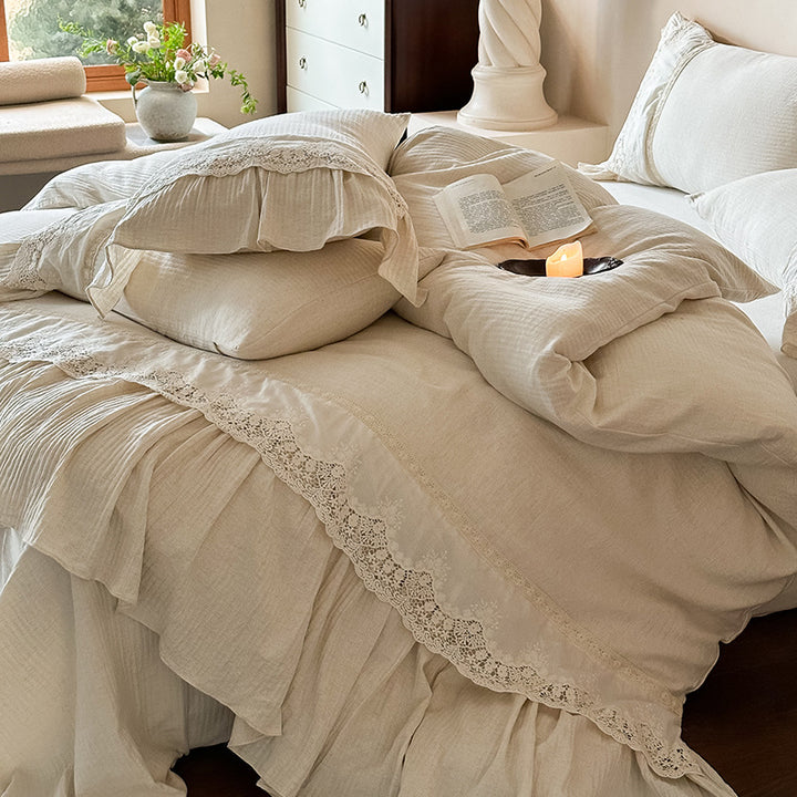 Bedding set made of washed linen with frill, lace trim, and soft texture