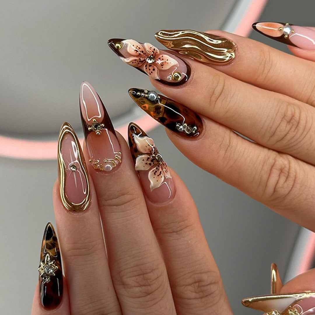 Artful nail art with floral accents Kalsten