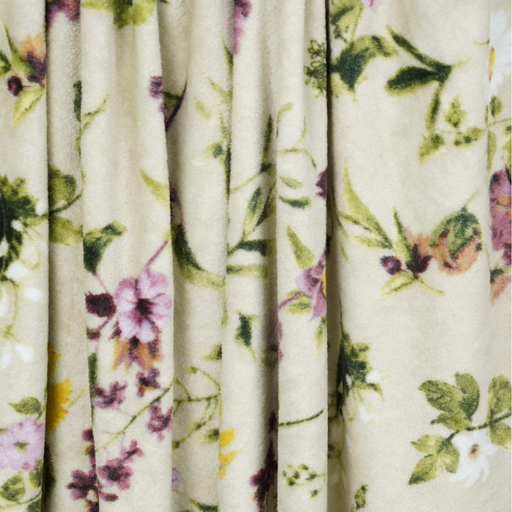 Floral Patterned Cozy Throw Blanket