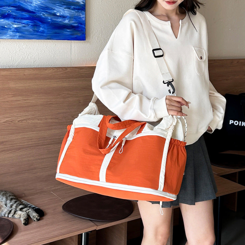 Versatile Weekend Duffle Bag with Expandable Compartments Kalsten