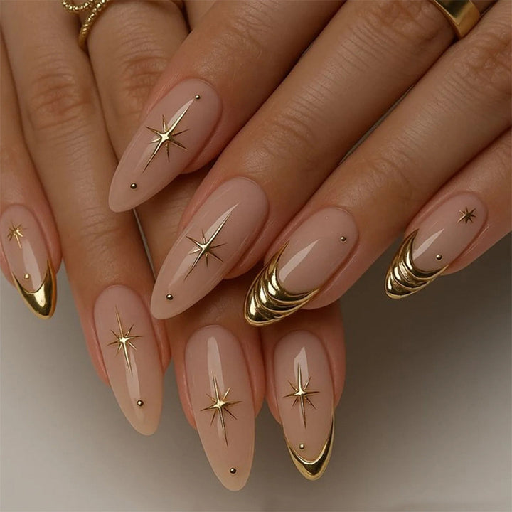 Artificial nail set with elegant golden accents and sparkling stars Kalsten