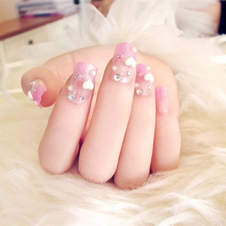 Decorative Heart-Embellished Press-On Nail Set