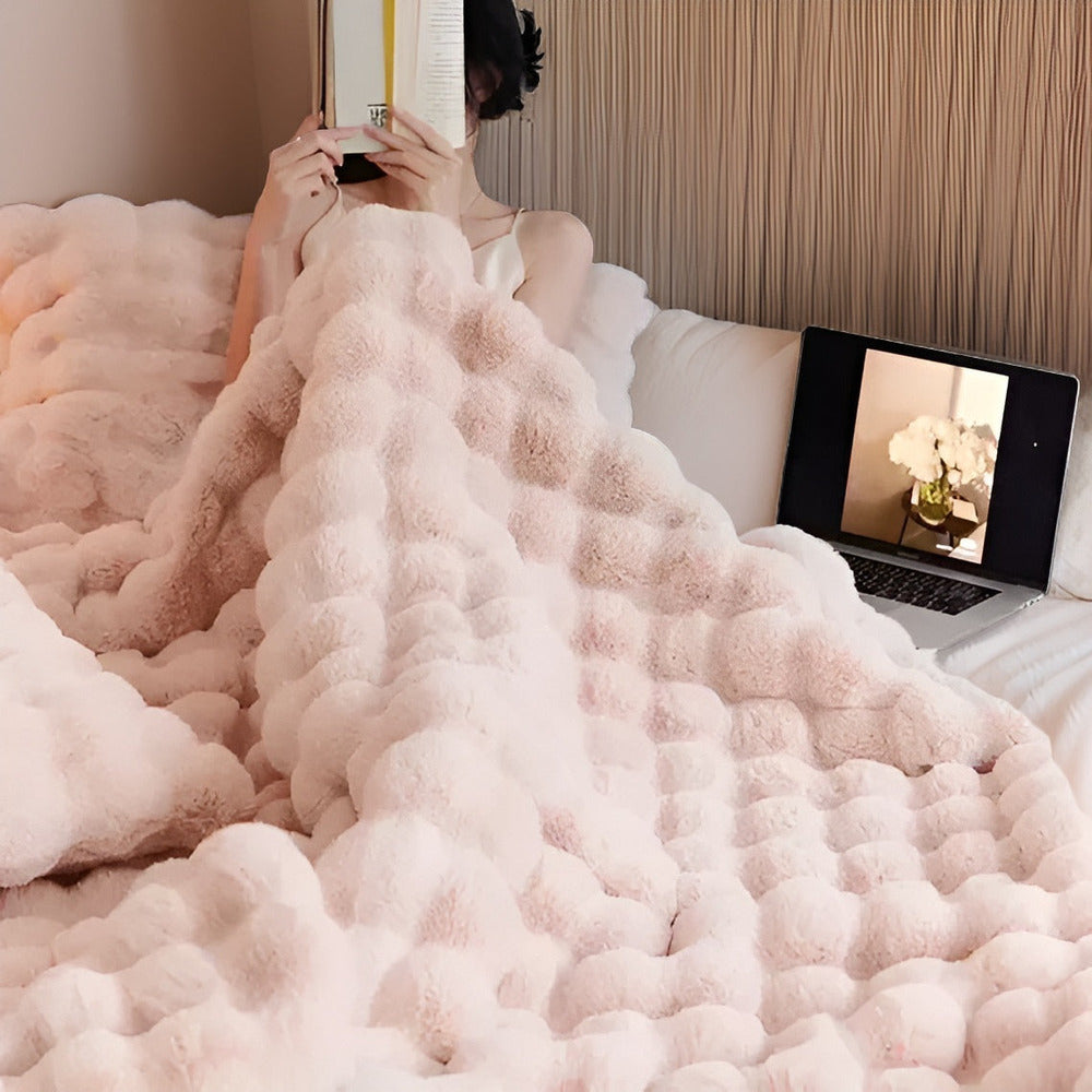 Kalsten | Fluffy Faux Fur Travel Blanket – Soft and Washable Fleece Blanket