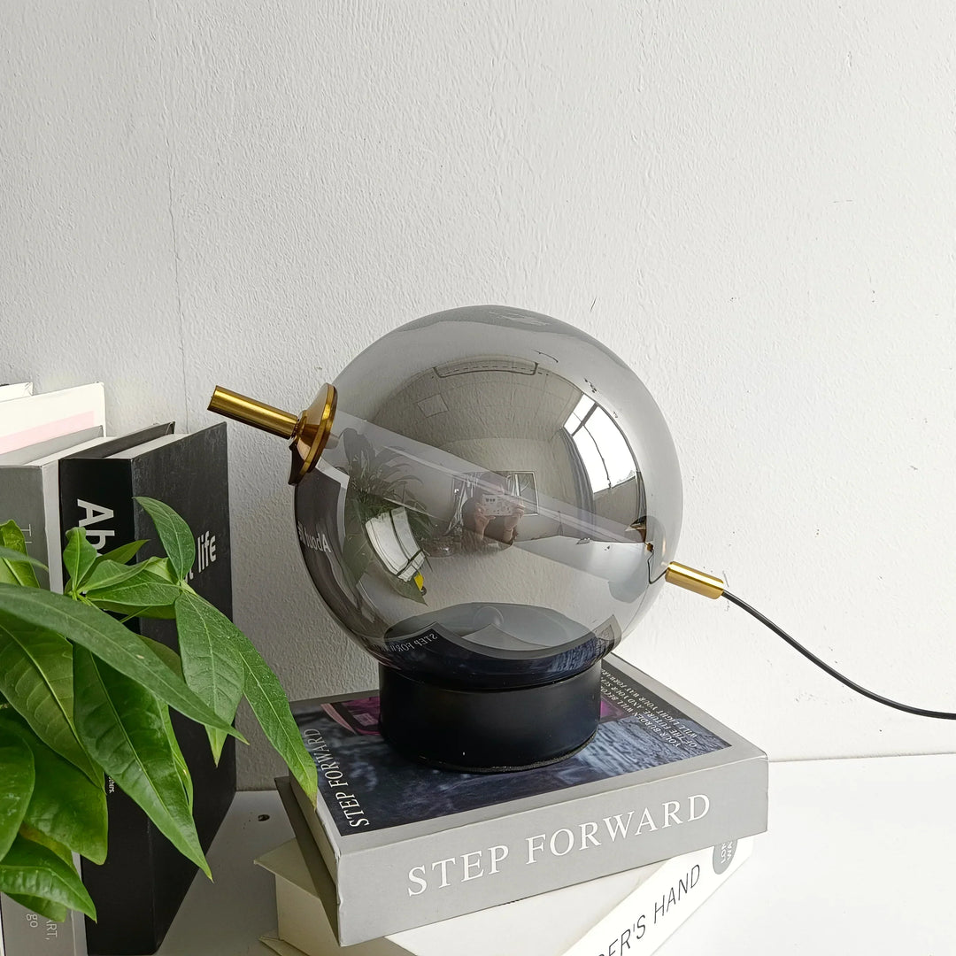 Retro Glass Table Lamp with Warm Glow - Timeless Elegance Kalsten