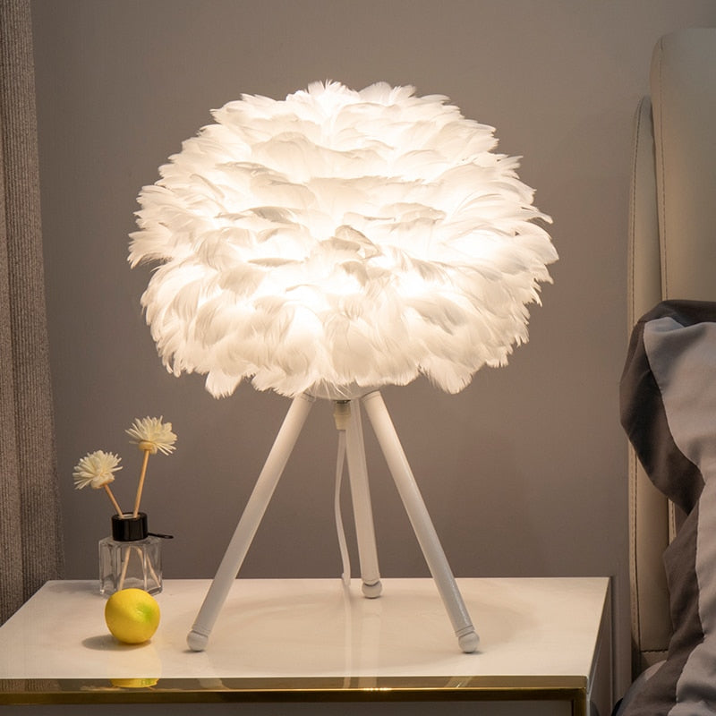 Romantic Feather Table Lamp Modern Nightstand Lamp Living Room Café Decoration Wedding Christmas Gift Ostrich Feather Light | Kalsten