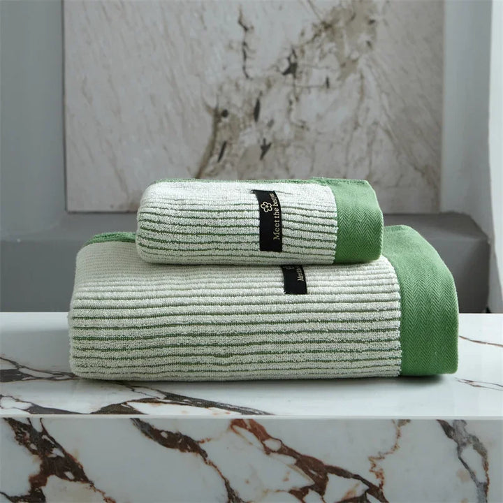 Kalsten | Luxurious, super soft and absorbent face/bath towel made from 100% organic cotton