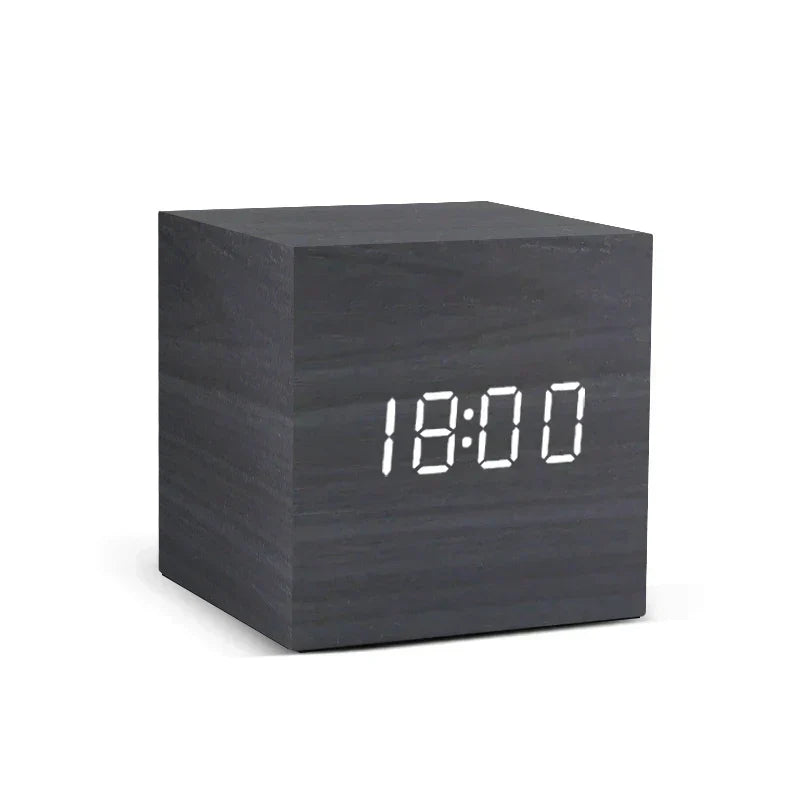 Kalsten | Wood LED clock with temperature display, digital time display and minimalist design – Perfect for bedroom and office