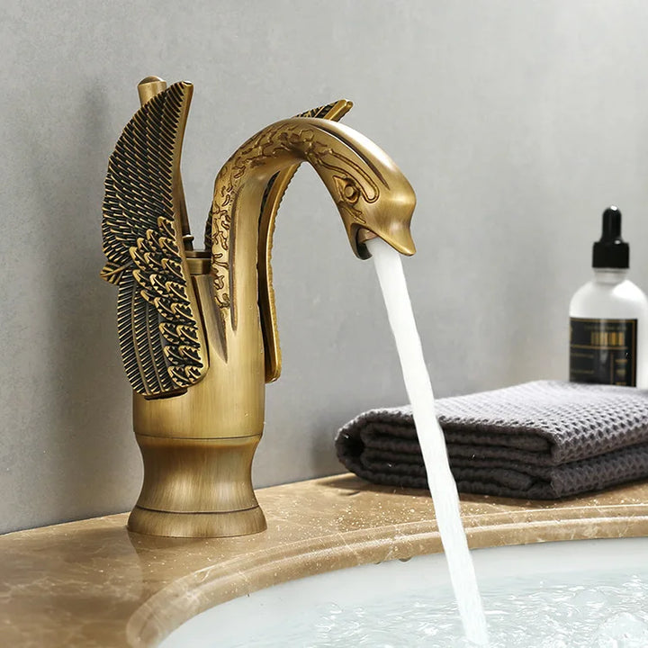 Kalsten | Swan Single Handle Golden Basin Faucet