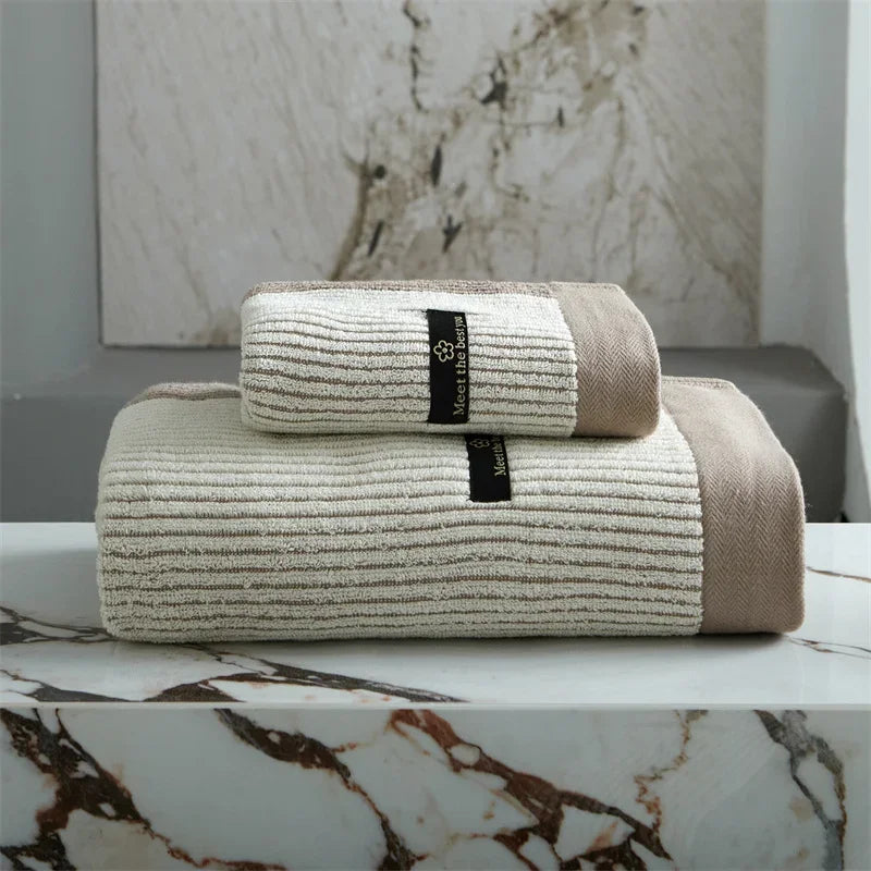 Kalsten | Luxurious, super soft and absorbent face/bath towel made from 100% organic cotton