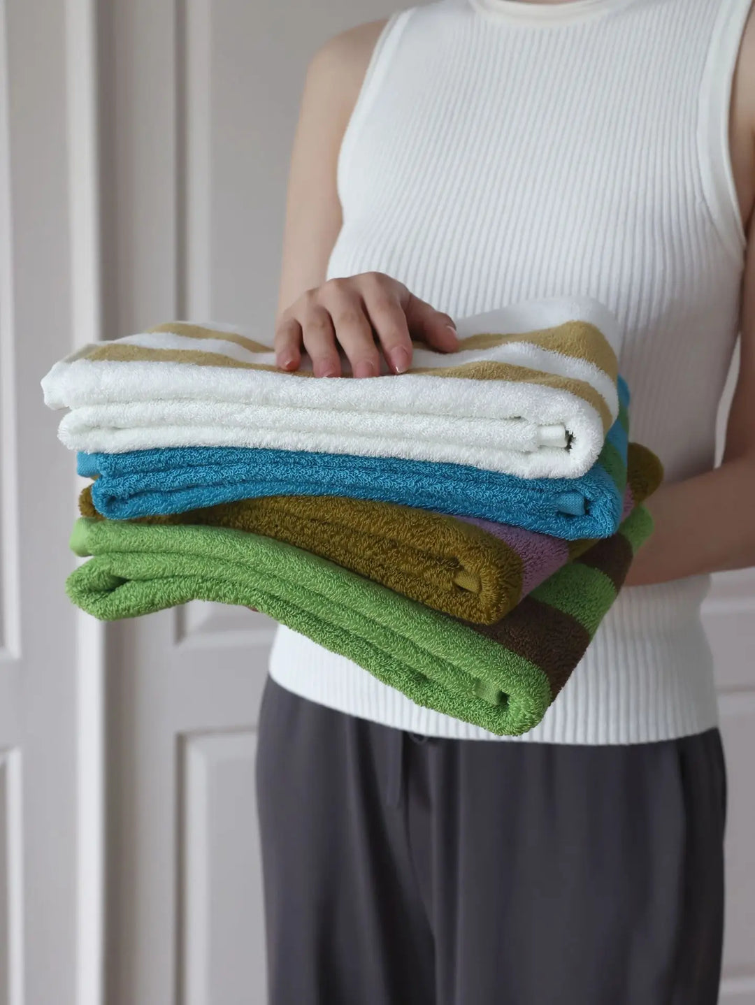RetroStripe Luxe Cotton Towel – Striped Cotton Towel in Hotel Quality | Kalsten