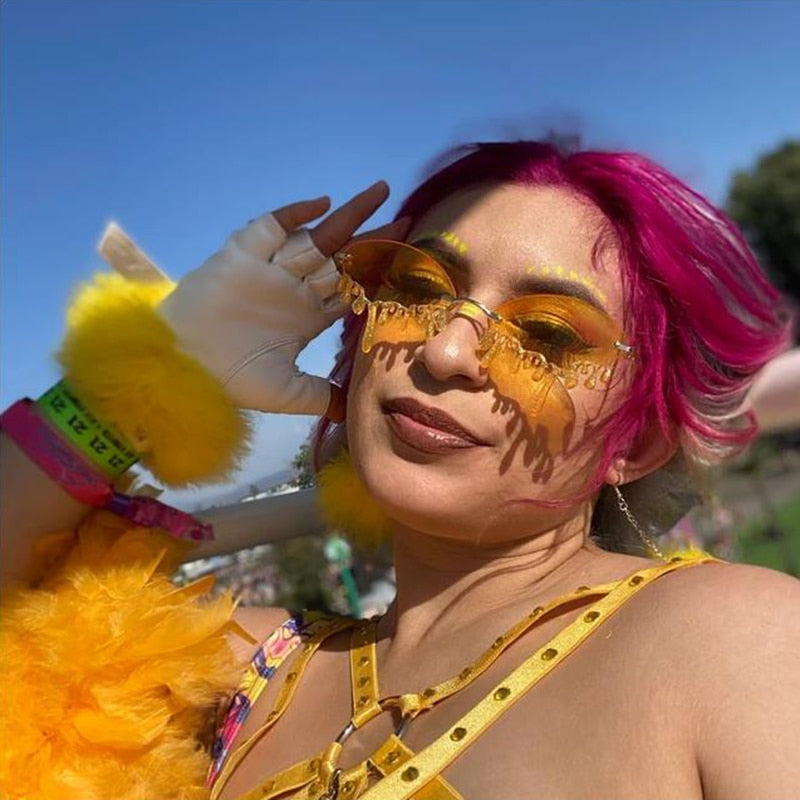 Cry me a Glitter' Sunglasses | Let the festival season begin! | Kalsten