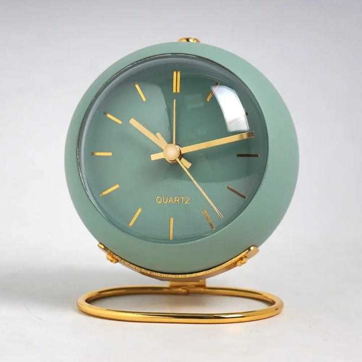 Minimalistic Scandinavian Desk Clock with Silent Quartz Movement | Kalsten