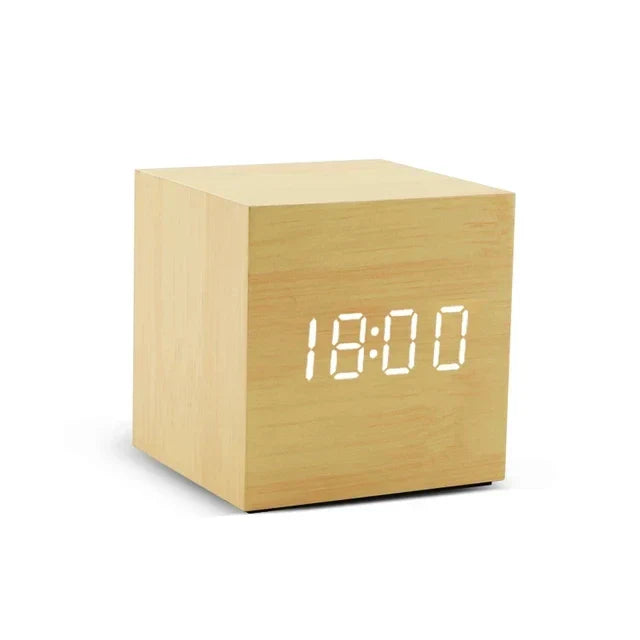 Wooden LED alarm clock with temperature display, digital time display and minimalist design – Perfect for bedroom and office | Kalsten