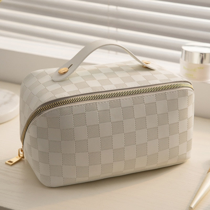Checkered Makeup Cosmetic Bag – Luxury Style