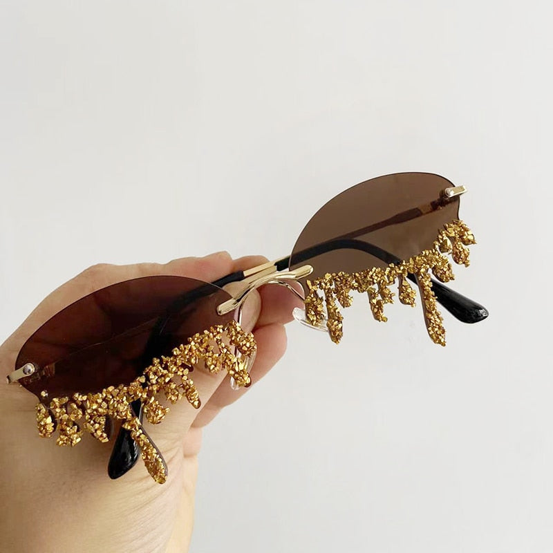 Cry me a Glitter' Sunglasses | Let the festival season begin! | Kalsten
