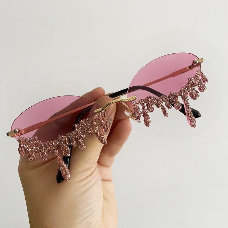 Cry me a Glitter' Sunglasses | Let the festival season begin! | Kalsten