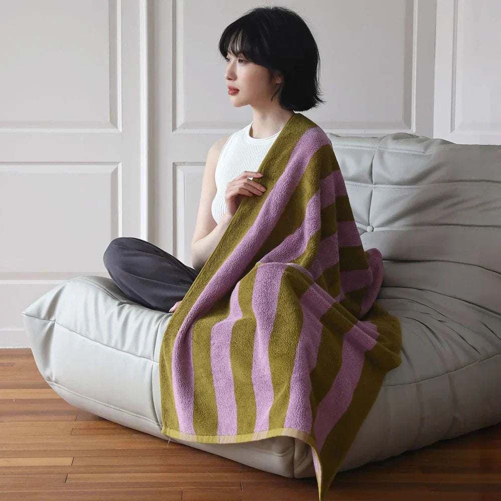 RetroStripe Luxe Cotton Towel – Striped Cotton Towel in Hotel Quality | Kalsten