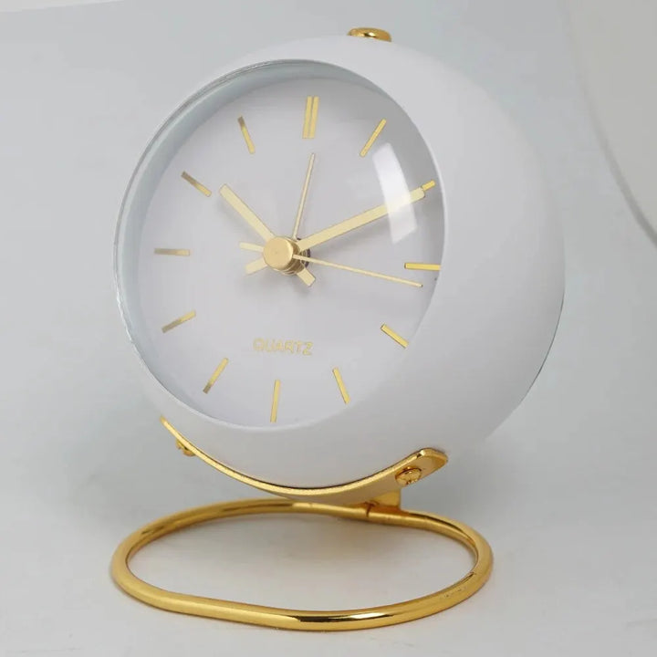 Minimalistic Scandinavian Desk Clock with Silent Quartz Movement | Kalsten