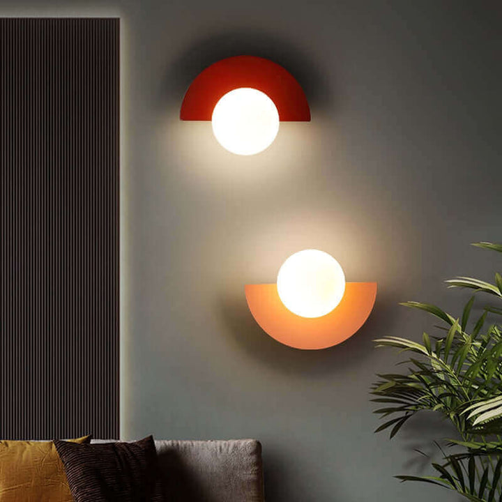 Noorderlicht Charm - Halfmoon Wall Lamp of Metal Kalsten