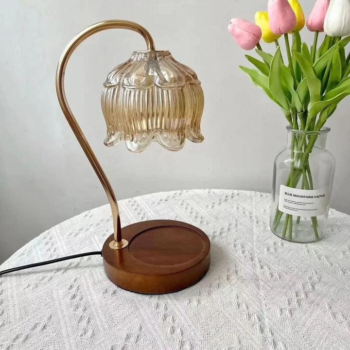 LIVORA – Stylish table lamp | Kalsten