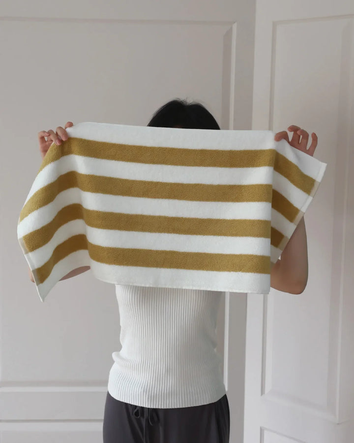 RetroStripe Luxe Cotton Towel – Striped Cotton Towel in Hotel Quality | Kalsten