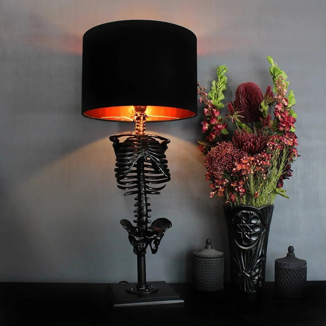 Kalsten | Gothic Skeleton Table Lamp – Handmade and Mysterious Design