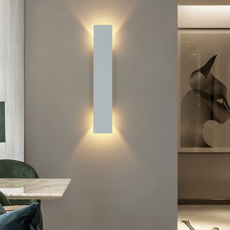Weatherproof LED Outdoor Wall Light