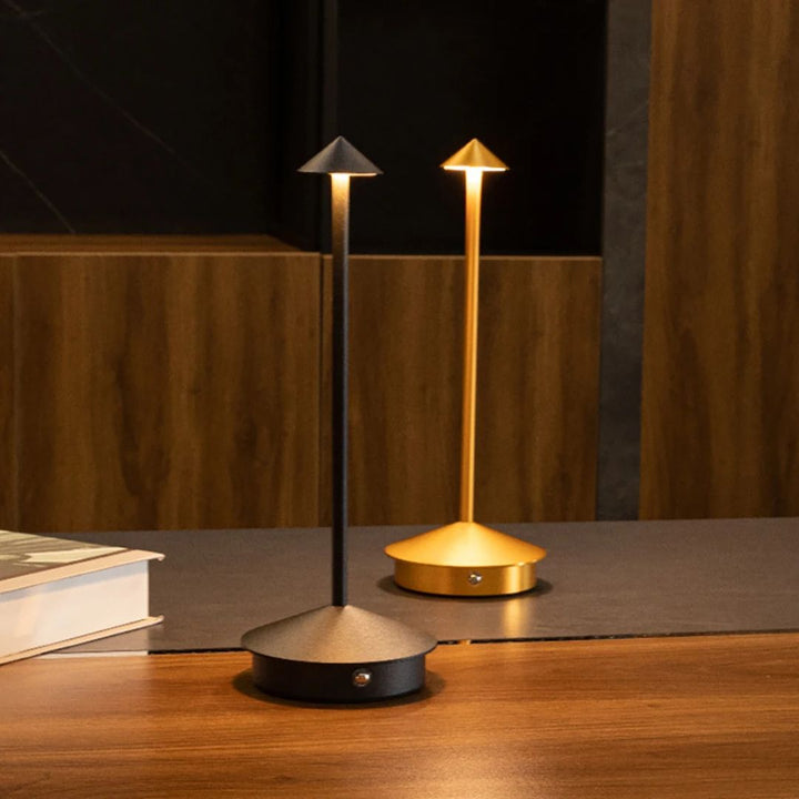 Eindhoven Robyn Arrow LED Table Lamp | Kalsten