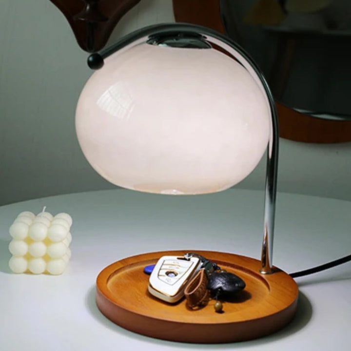 Eindhoven Alyssa Retro Glass Table Lamp | Kalsten