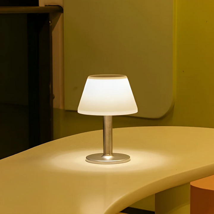 Stylish Solar Table Lamp - SolarLuxe | Kalsten