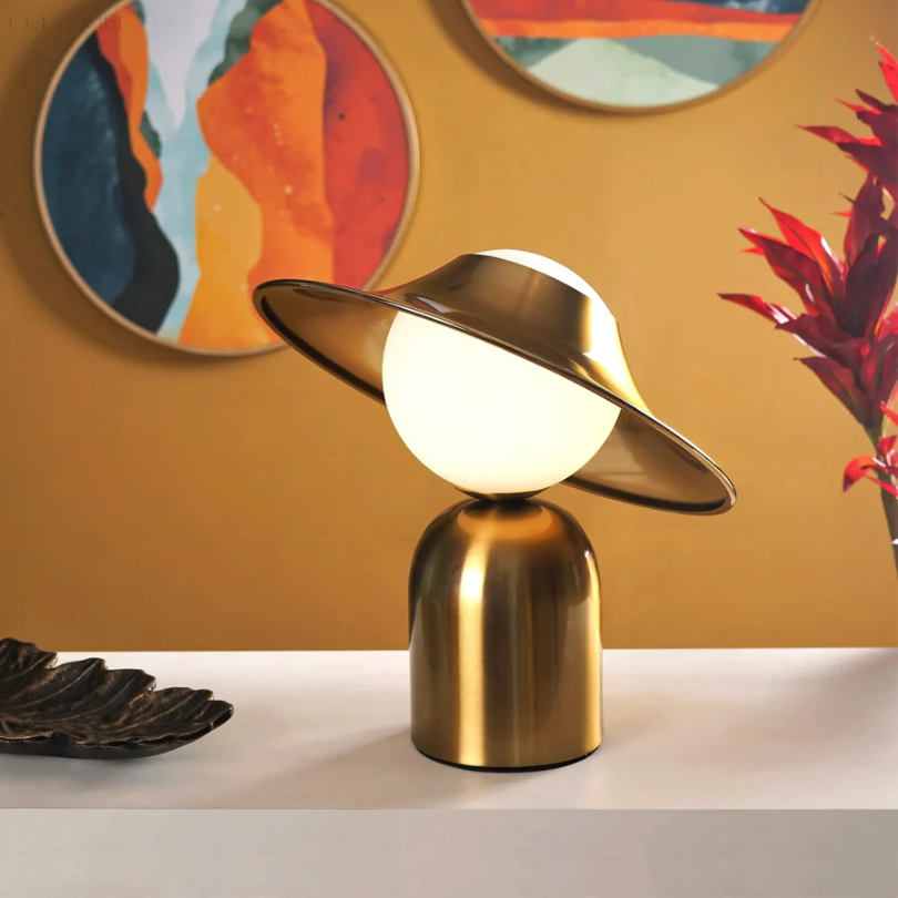 GoldAura Table Lamp - Elegant Golden Lighting for Home Kalsten