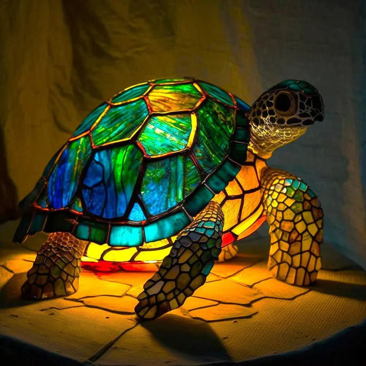 Artistic table lamp with animal motif for stylish accents | Kalsten