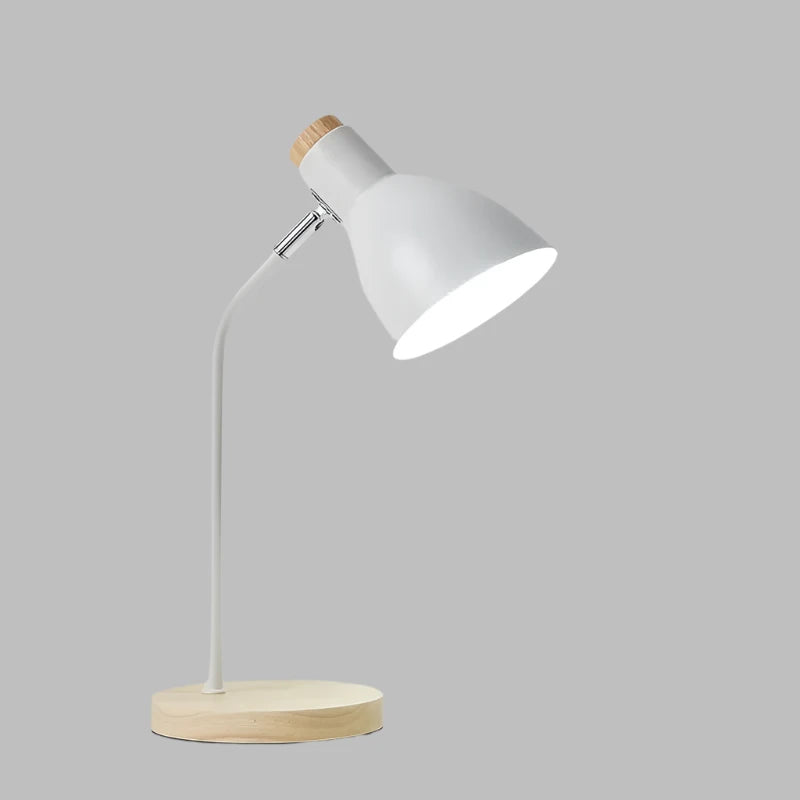 Wood Table Lamp – Creative Scandinavian Desk Light made of Wood and Metal | Kalsten