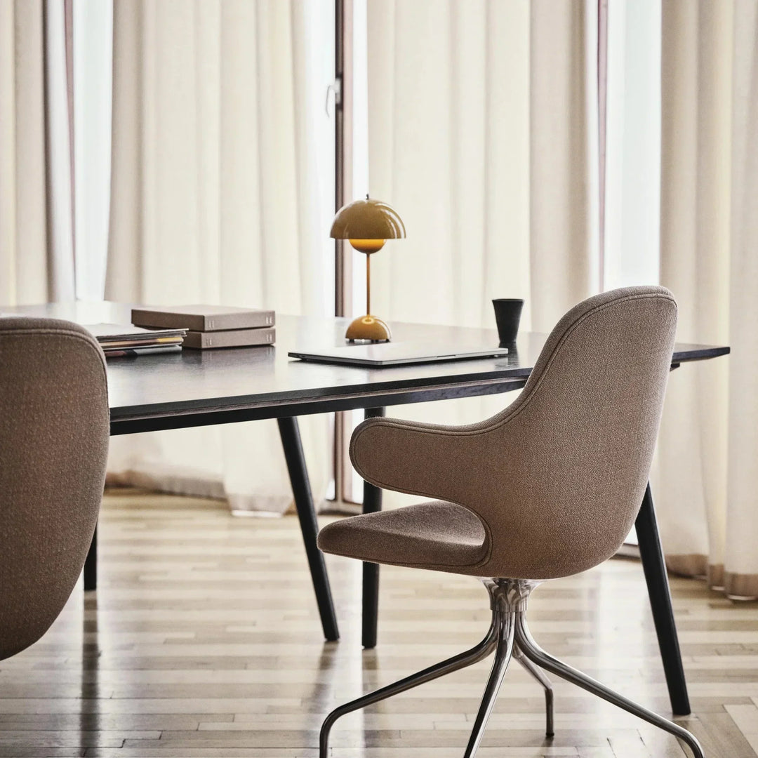 Lunarglo | LED table lamp | Kalsten