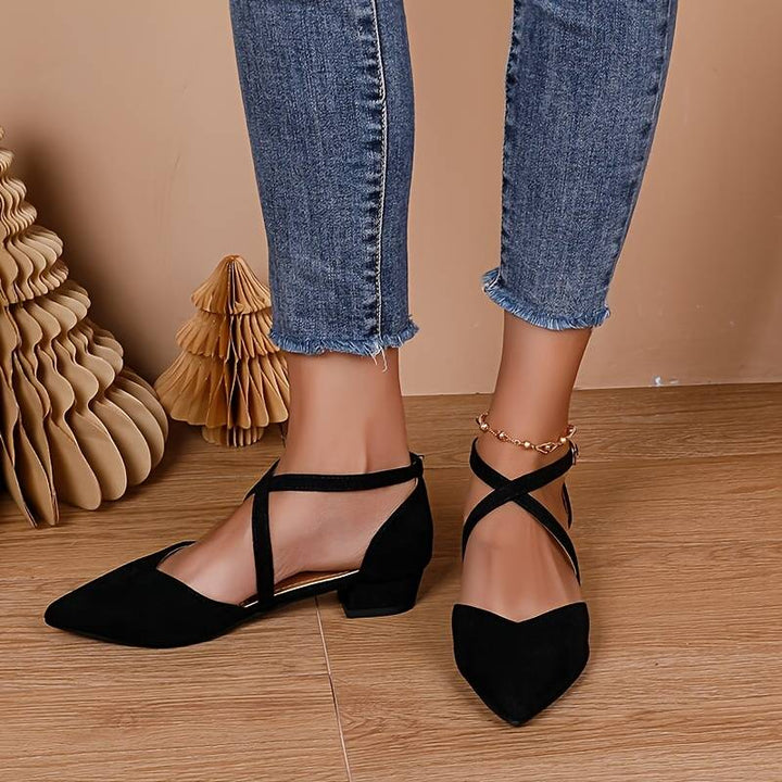 Kalsten | Fashionable Flat Shoes in a Solid Color Design for Women