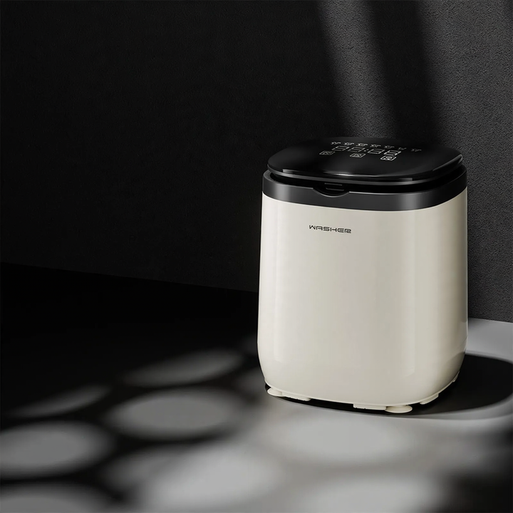 Compact washing machine for underwear and delicate laundry