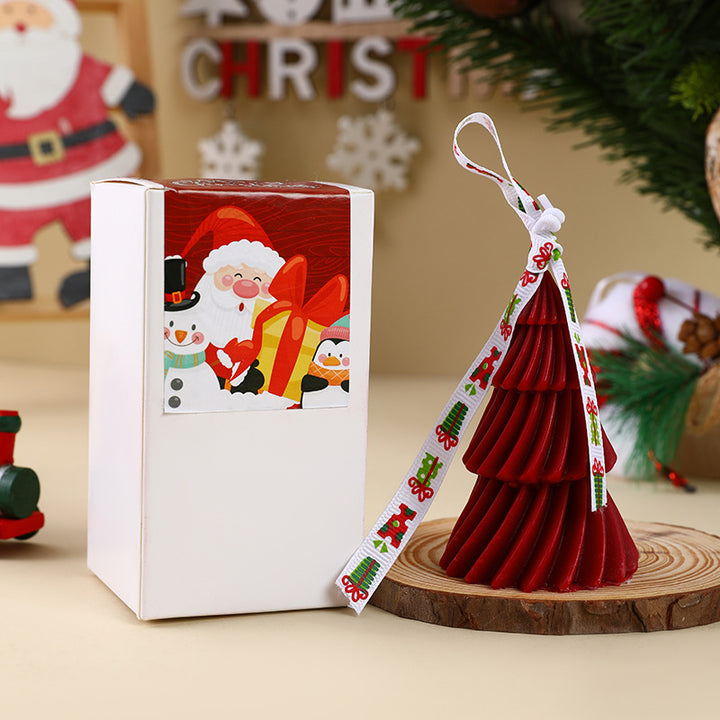 Christmas tree scented candle made of soy wax