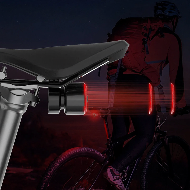 Intelligent bicycle brake light with sensor