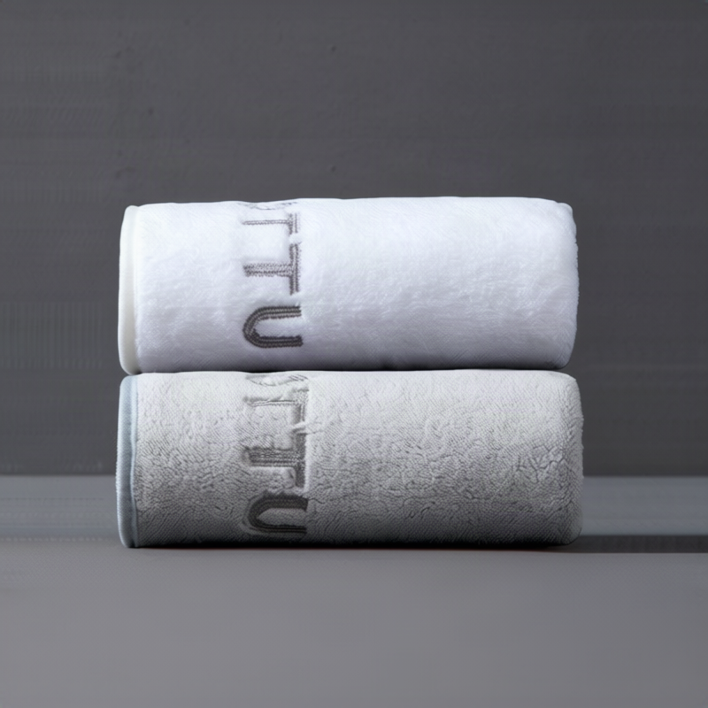 Sports towel made of coral fleece, quick-drying