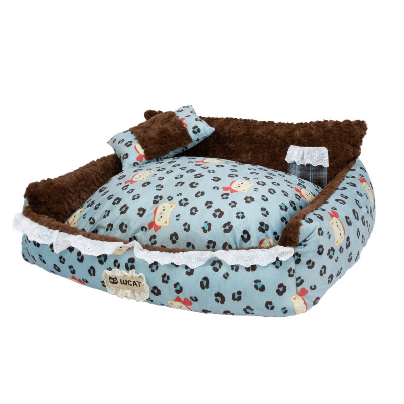 Pet cuddle bed with leopard pattern