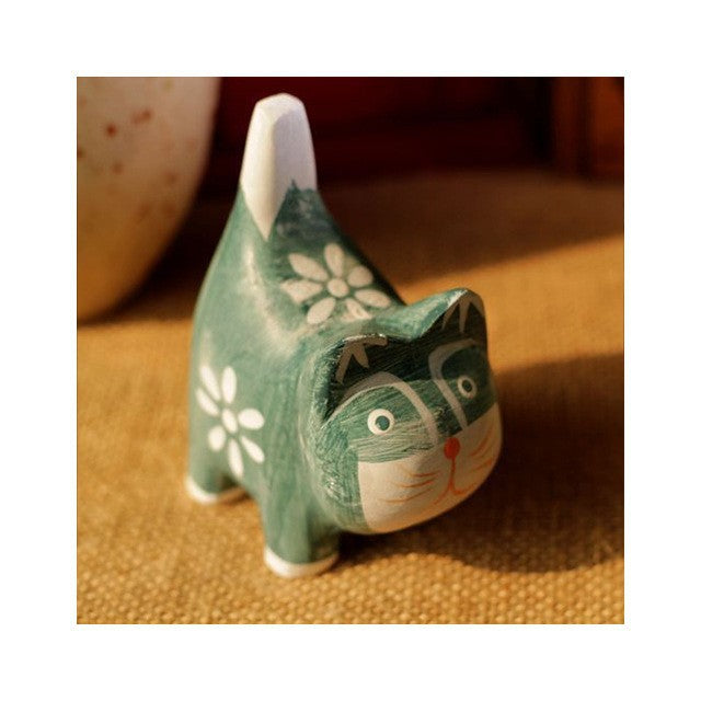 Nordic wood cat figures, set of 3, pine