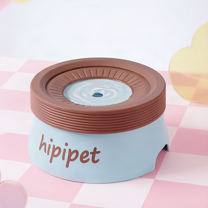 Collapsible dog bowl made of silicone