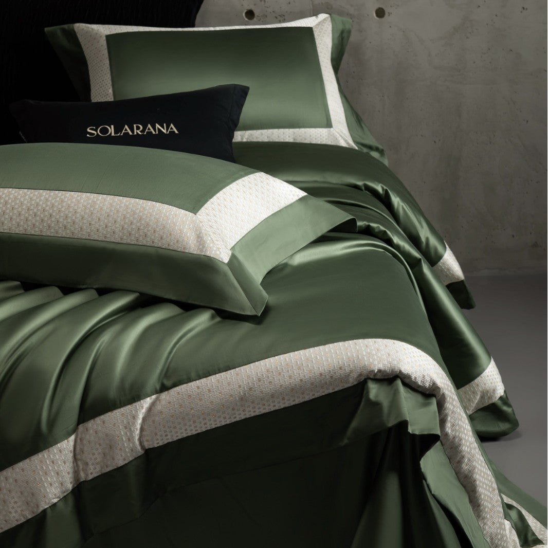 Four-piece bedding set made of long-staple cotton
