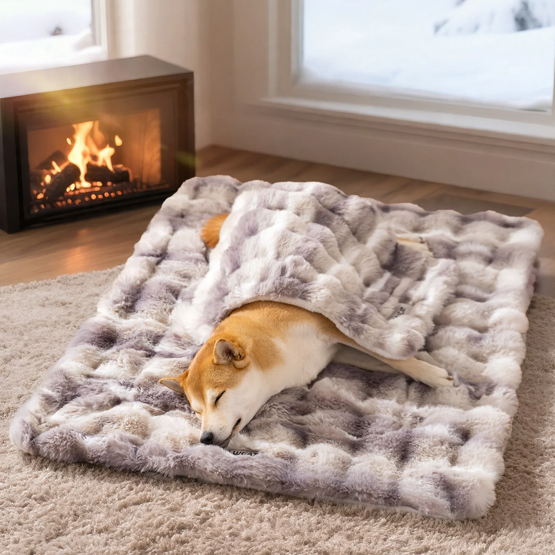Fluffy heating mat for pets, plush