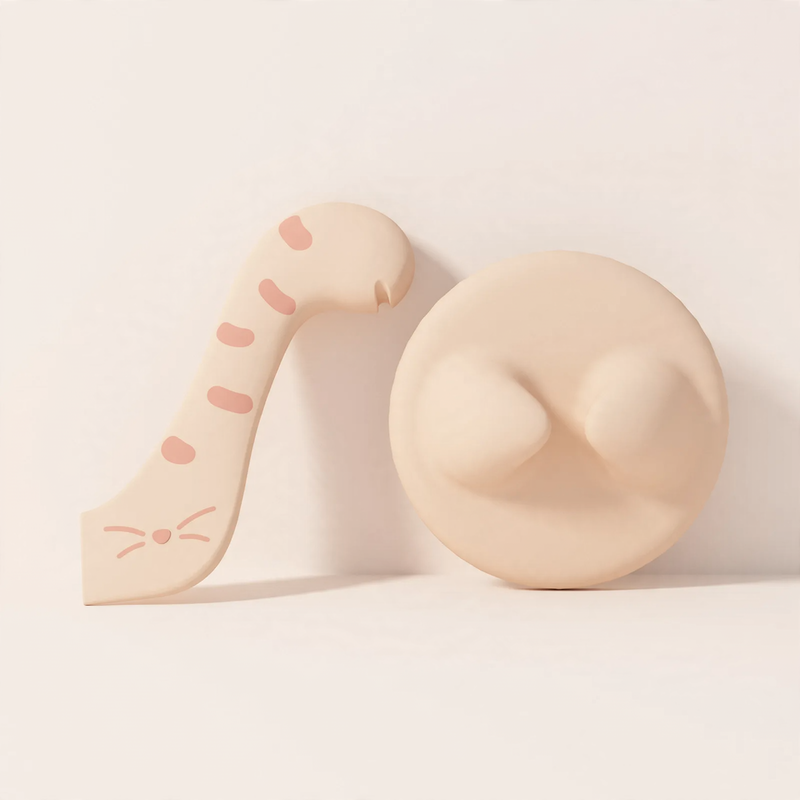 Silicone lid and spoon for pet food cans