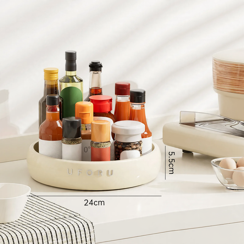 Rotatable plastic spice rack for the kitchen
