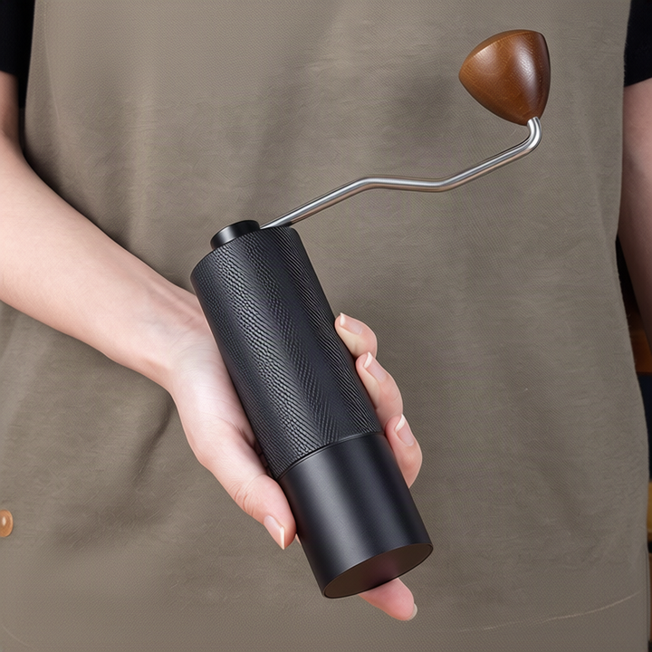 Hand coffee grinder with steel core, luxury design