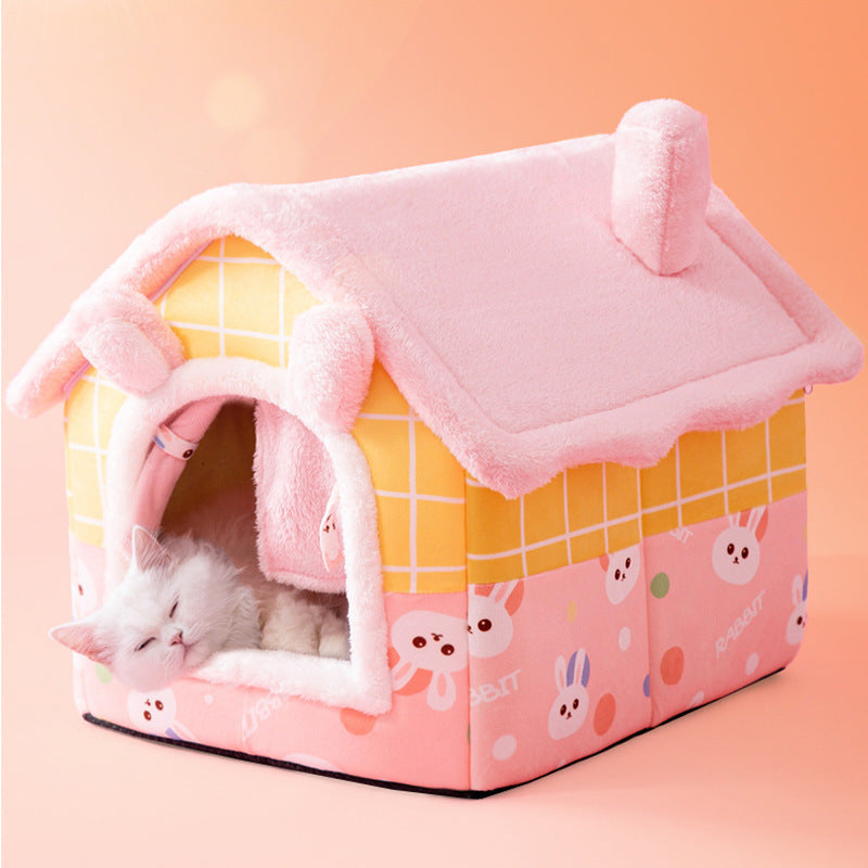 Closed pet house with roof, warm